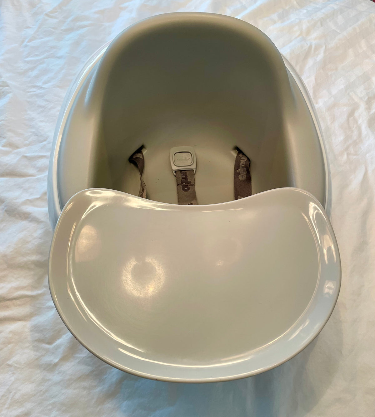 #32 Bumbo Seat with Straps & Tray - Gray