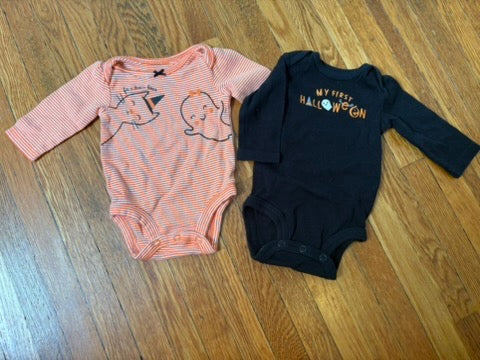 Seller 183 - Halloween Newborn Onesies - EUC