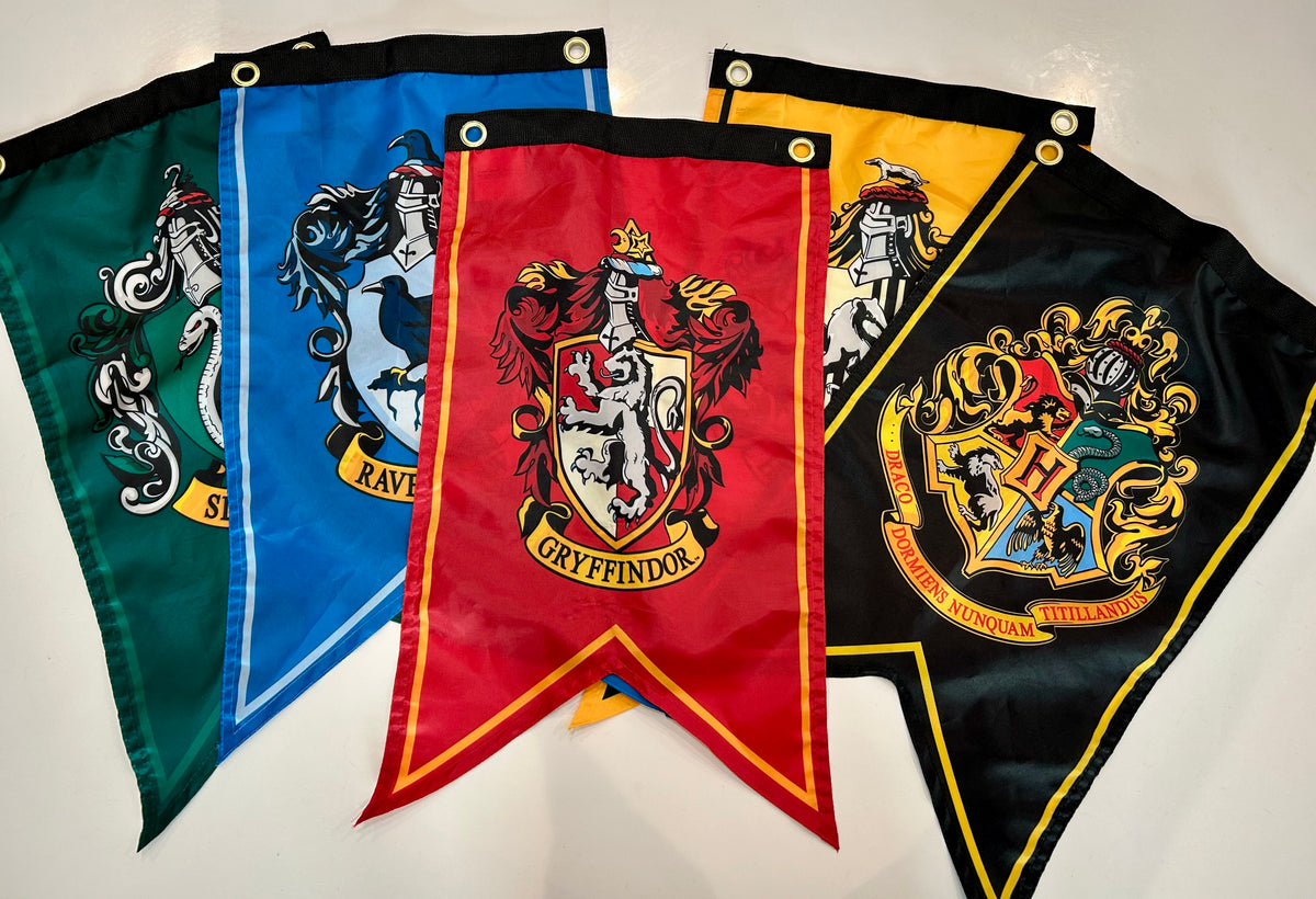 #32 Harry Potter House Banners Flag Set