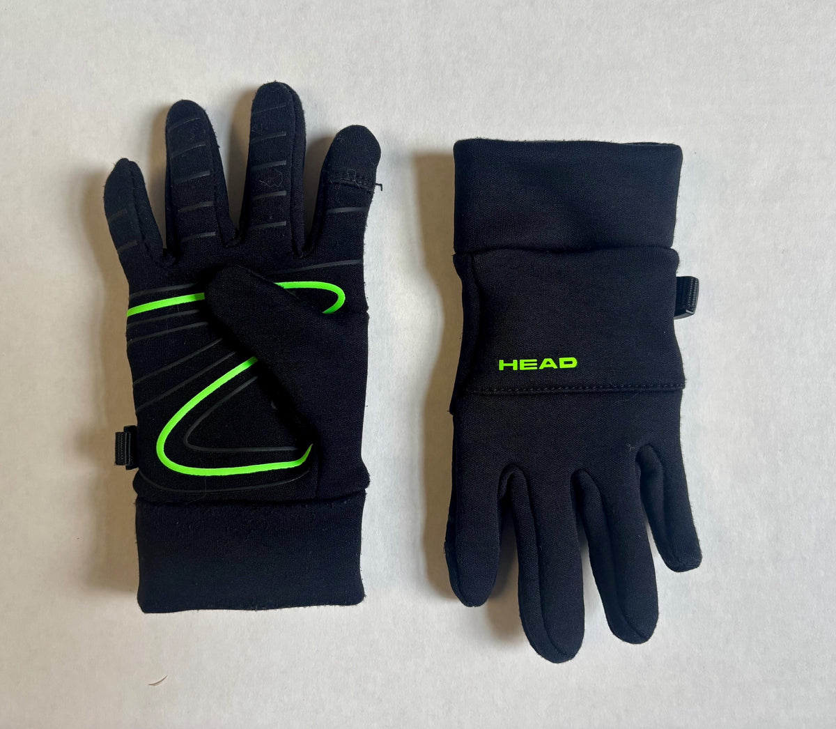 #154 Head Gloves Boys Size Small EUC