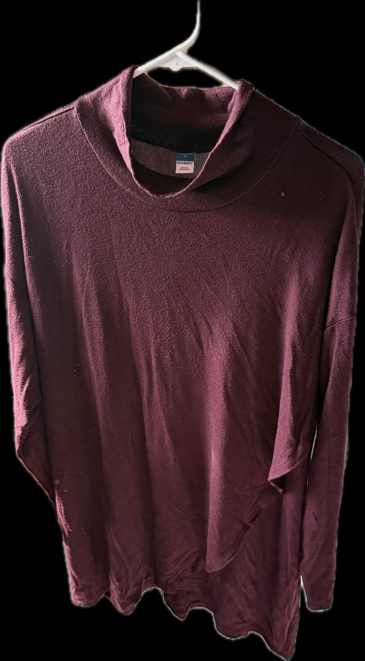 #20 Old Navy maternity/nursing long sleeved shirt, maroon size XL GUC