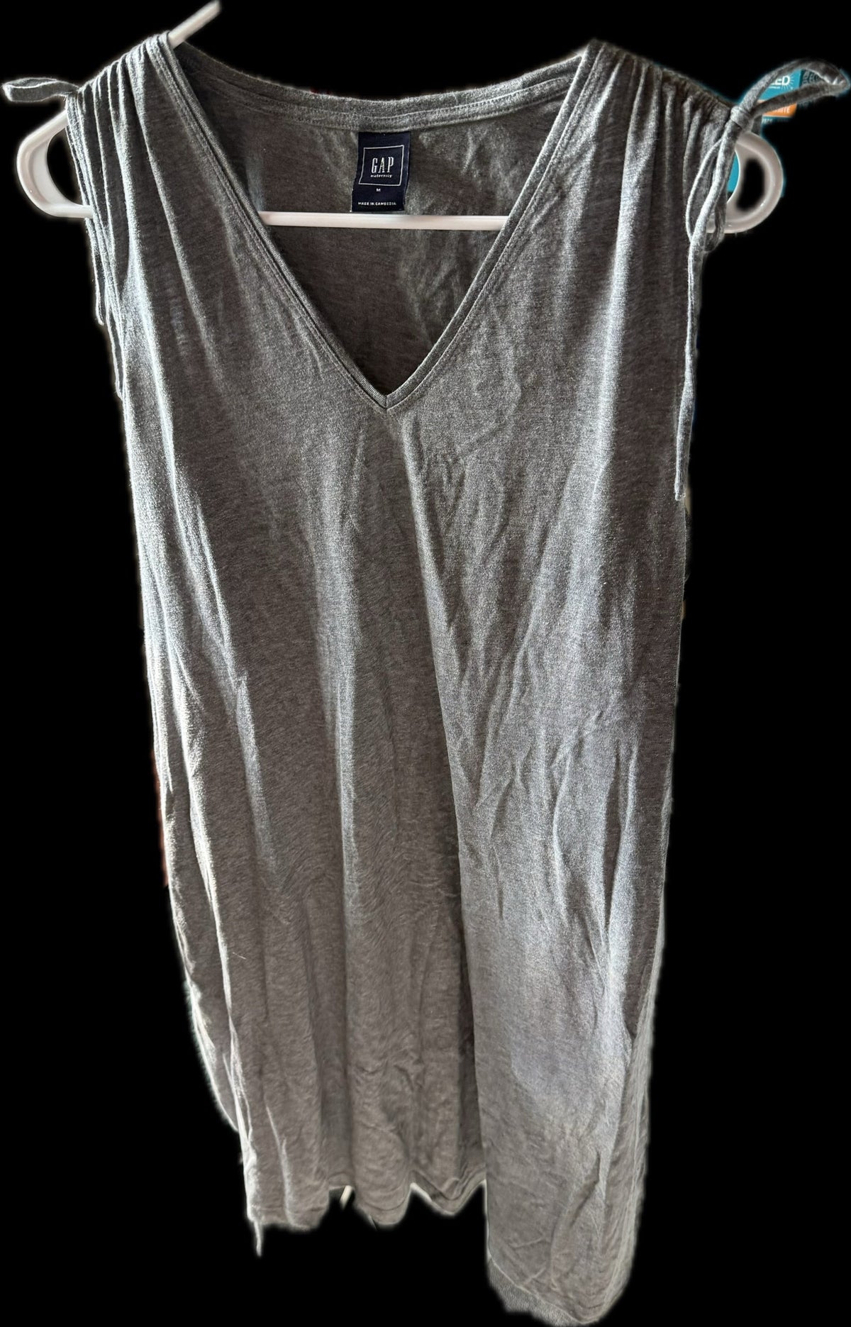 #20 Gap grey maternity dress size M GUC