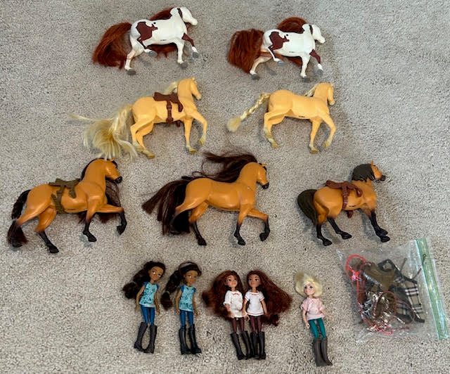 Schleich Horse Riding Stable with Accessories