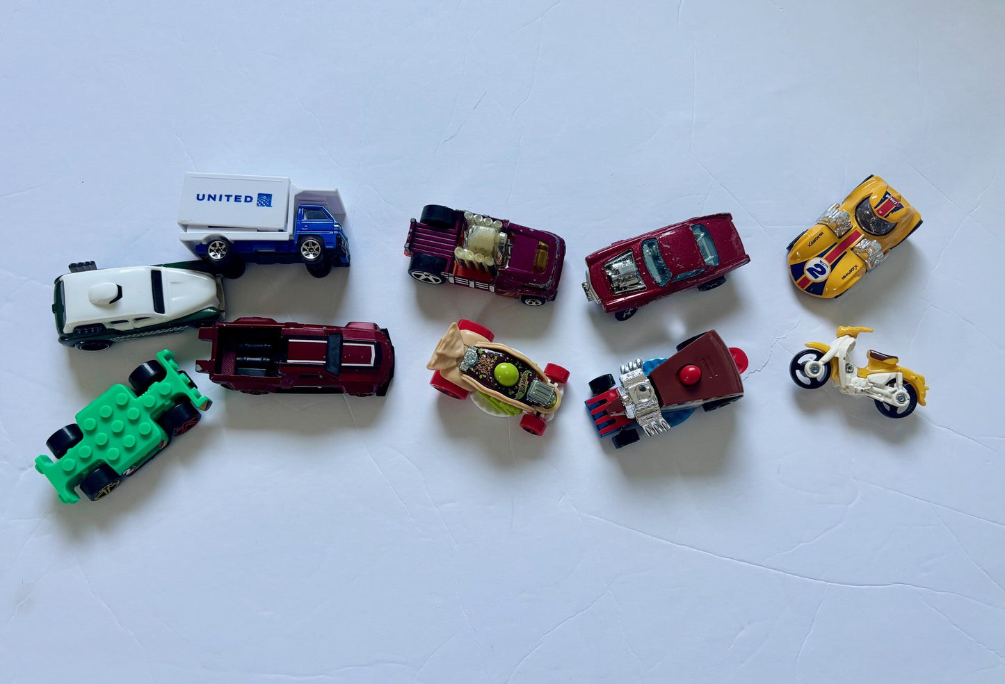 #43 Hotwheels Bundle (10) *REDUCED