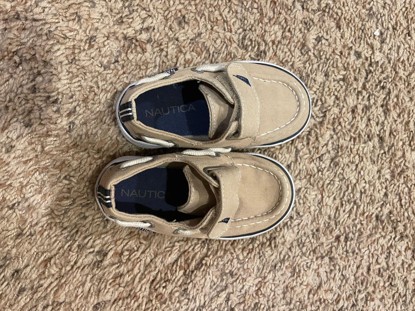 Seller #104 - Toddler Nautica Boat Shoes - Size 5