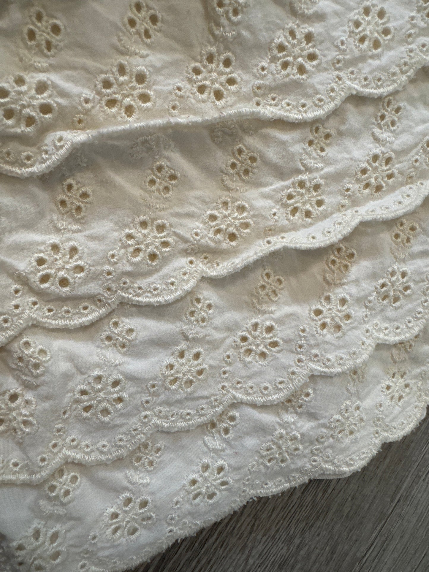 Seller#149 Girls Matilda Jane Cream Lace top size 4