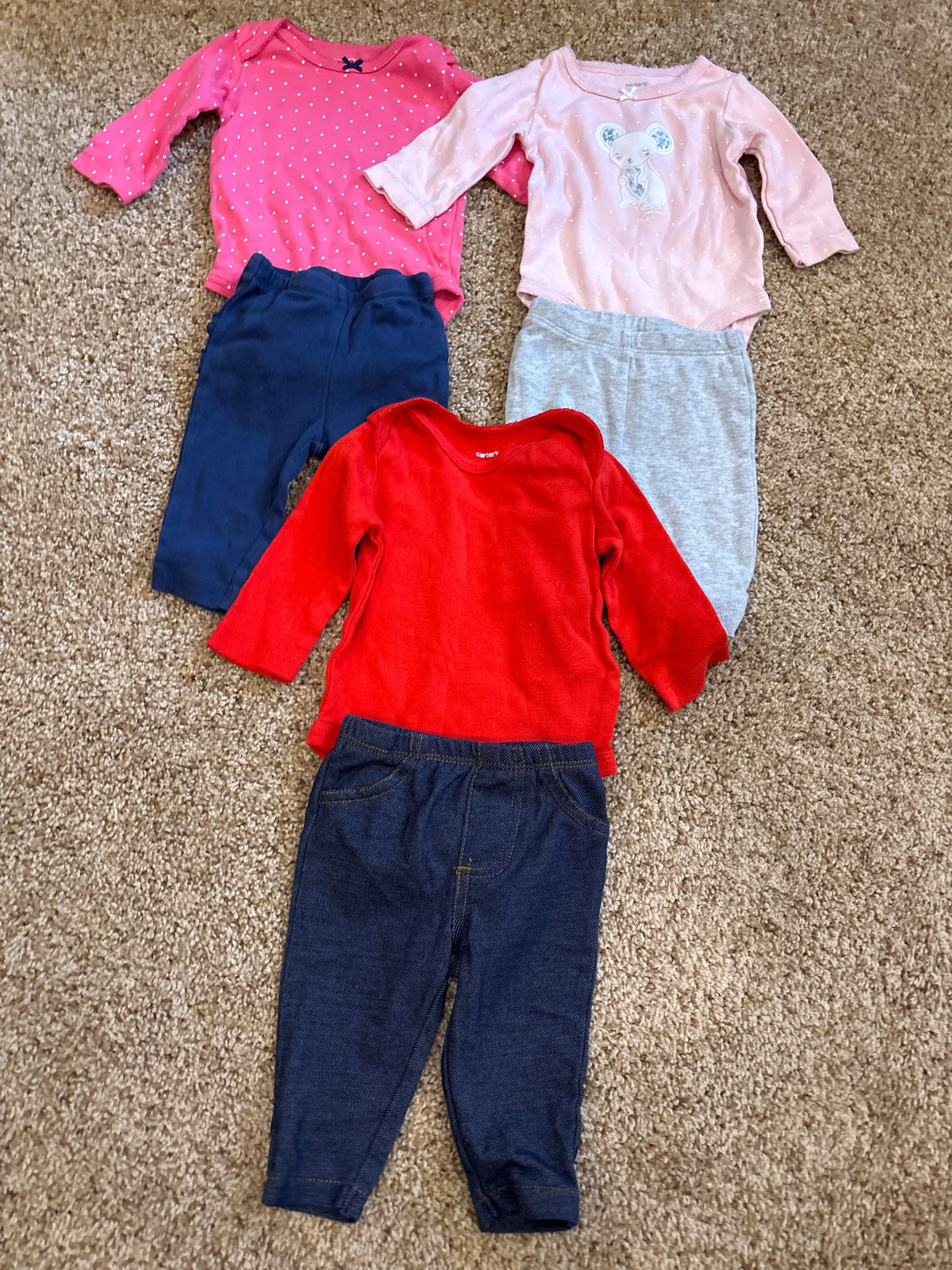 #47, girls 3mo Carter’s bundle