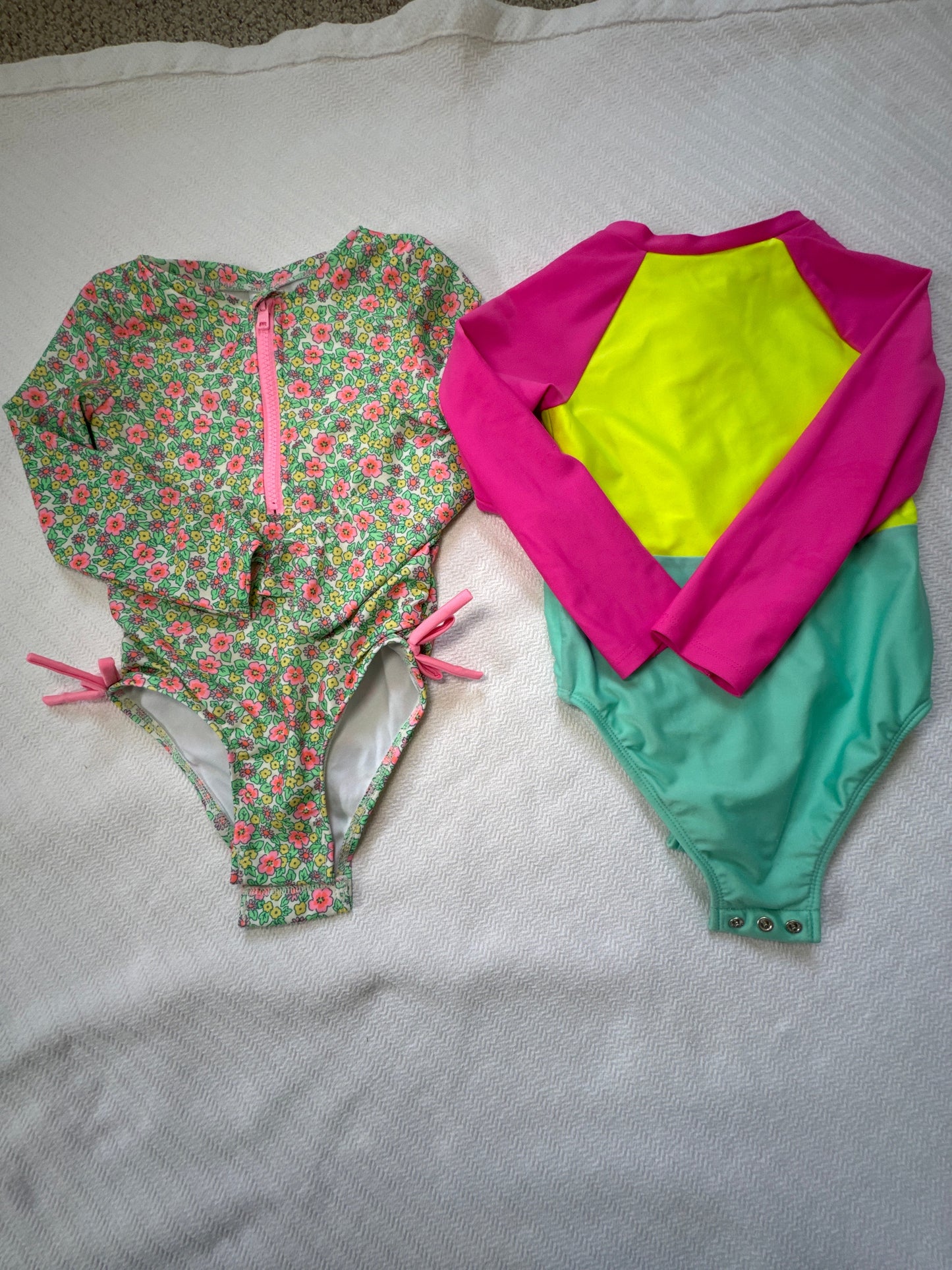 Seller #127 Girls Cat & Jack 4T swimsuit bundle