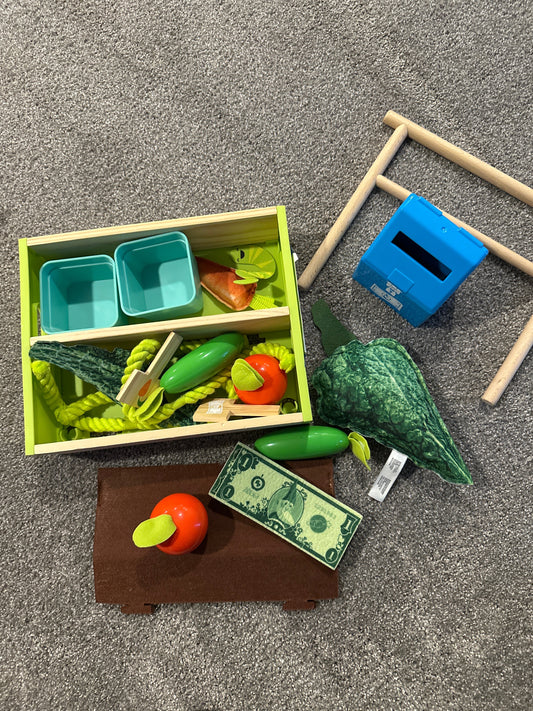 #133 Fischer Price Farm Market Stand