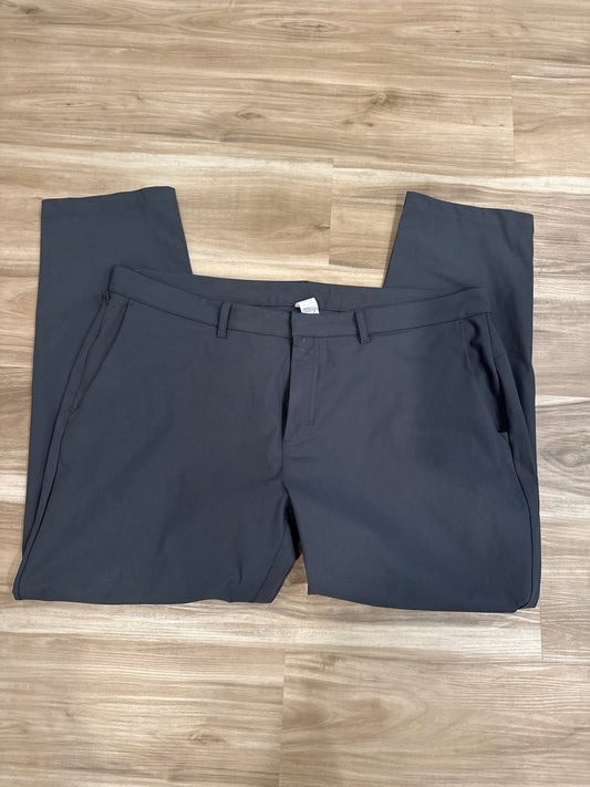 Seller 147 | Men’s 42 X 32 Fabletics “The Don” pant / Grey