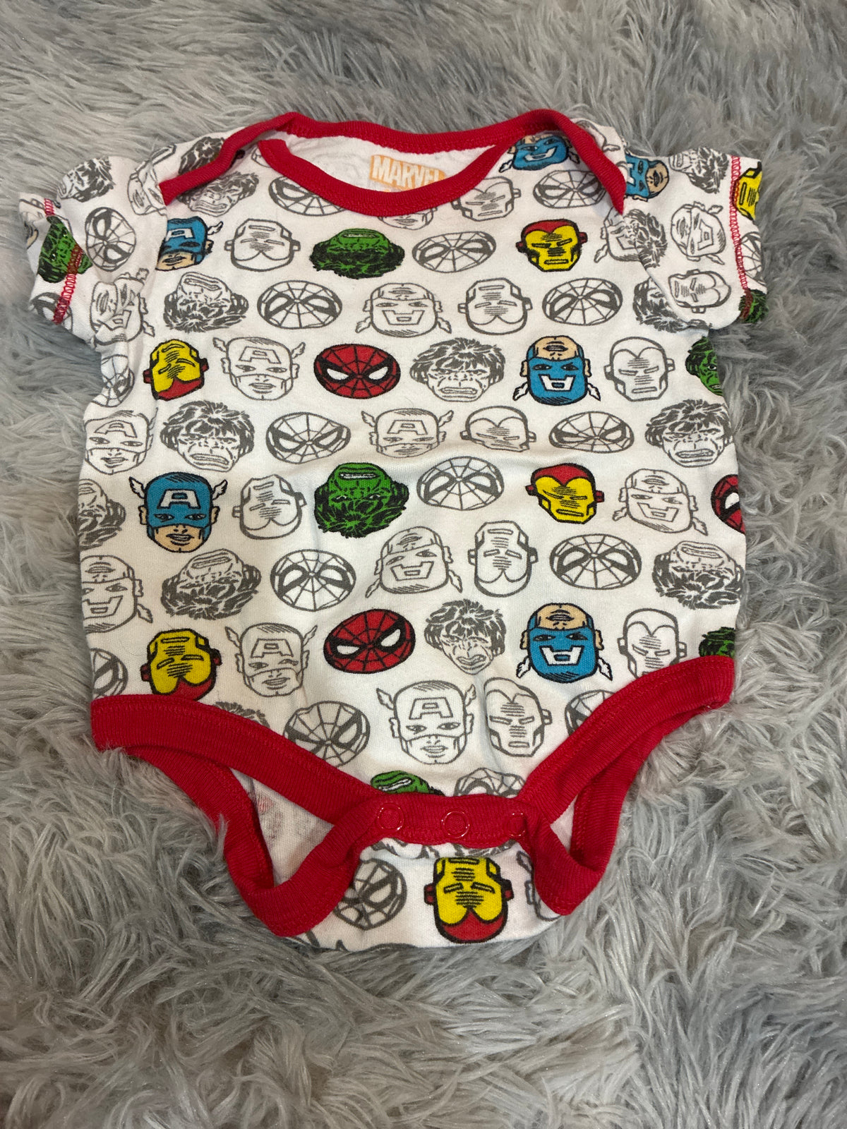 SCO46-Marvel onesie-gender neutral- 3-6 months