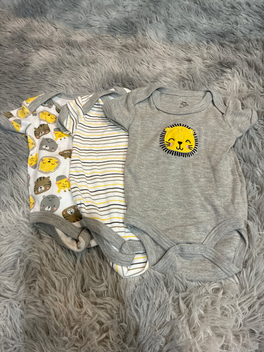 SCO46- baby elements- short sleeve onesies simple- gender neutral-0-3 months- 3 pack