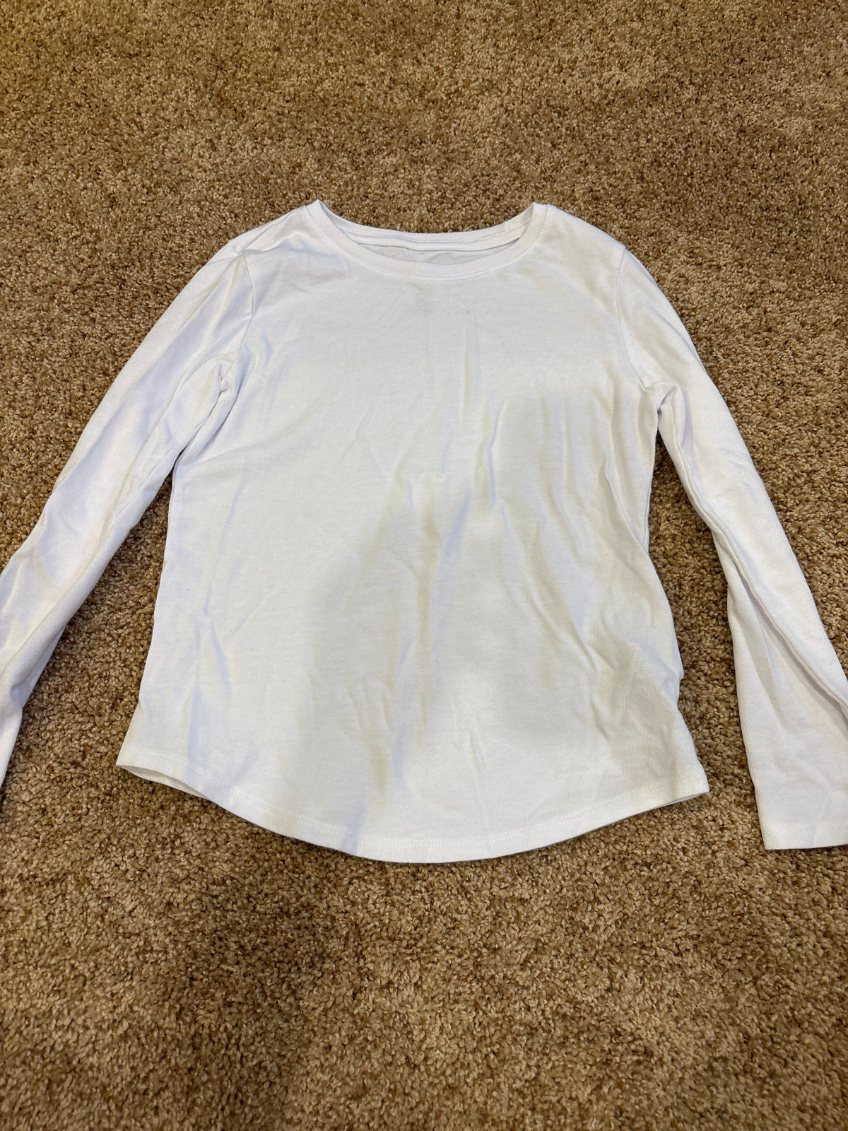 #47, girls size 6, Wonder Nation white long-sleeve shirt