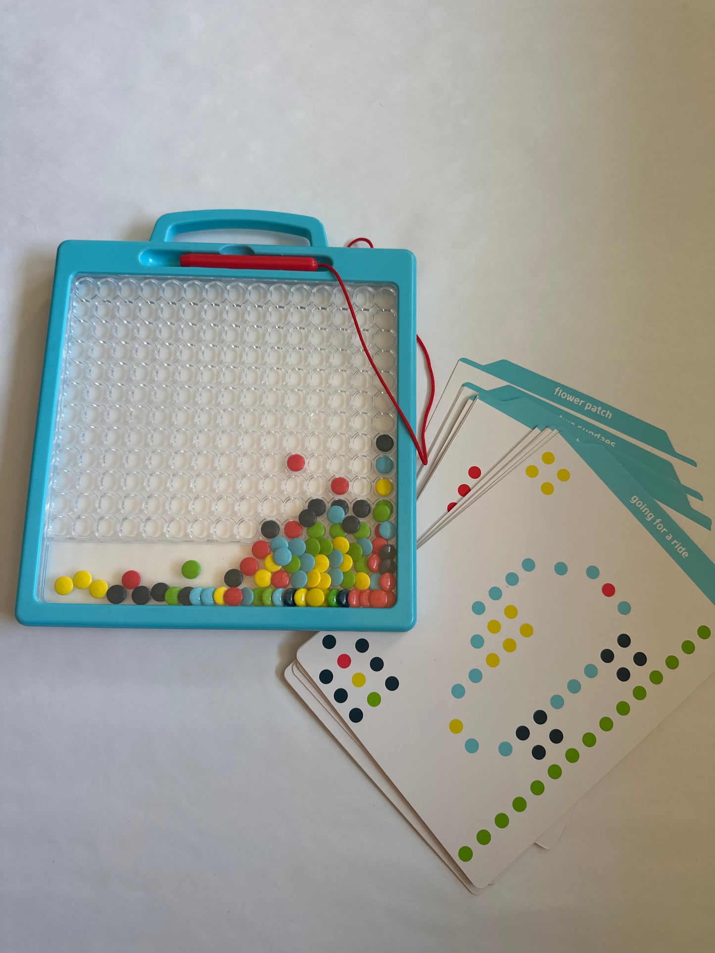 #10 | Chuckle & Roar Magnetic dot art