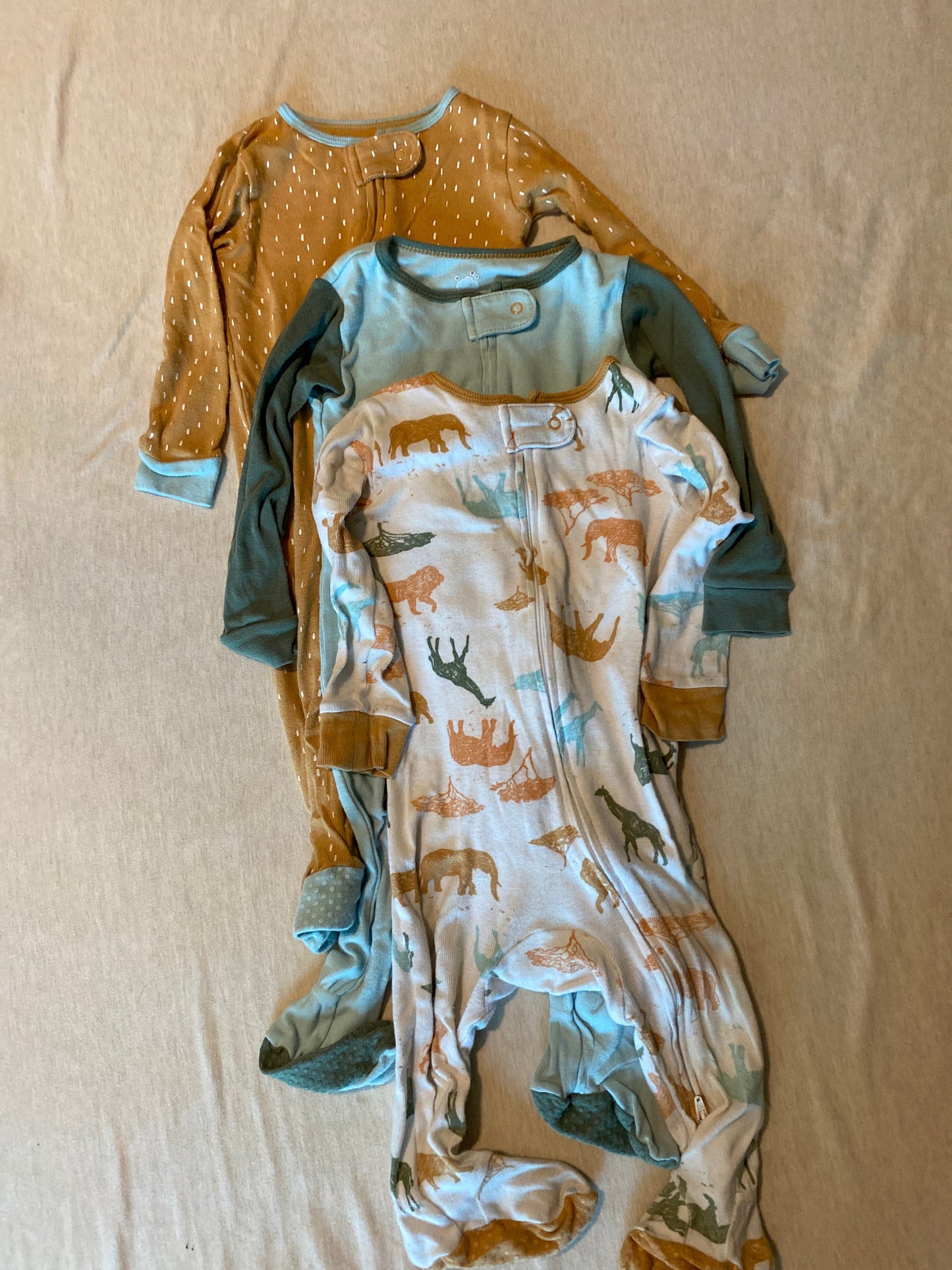 Seller #86 *REDUCED* Cloud island sleepers (12 month)