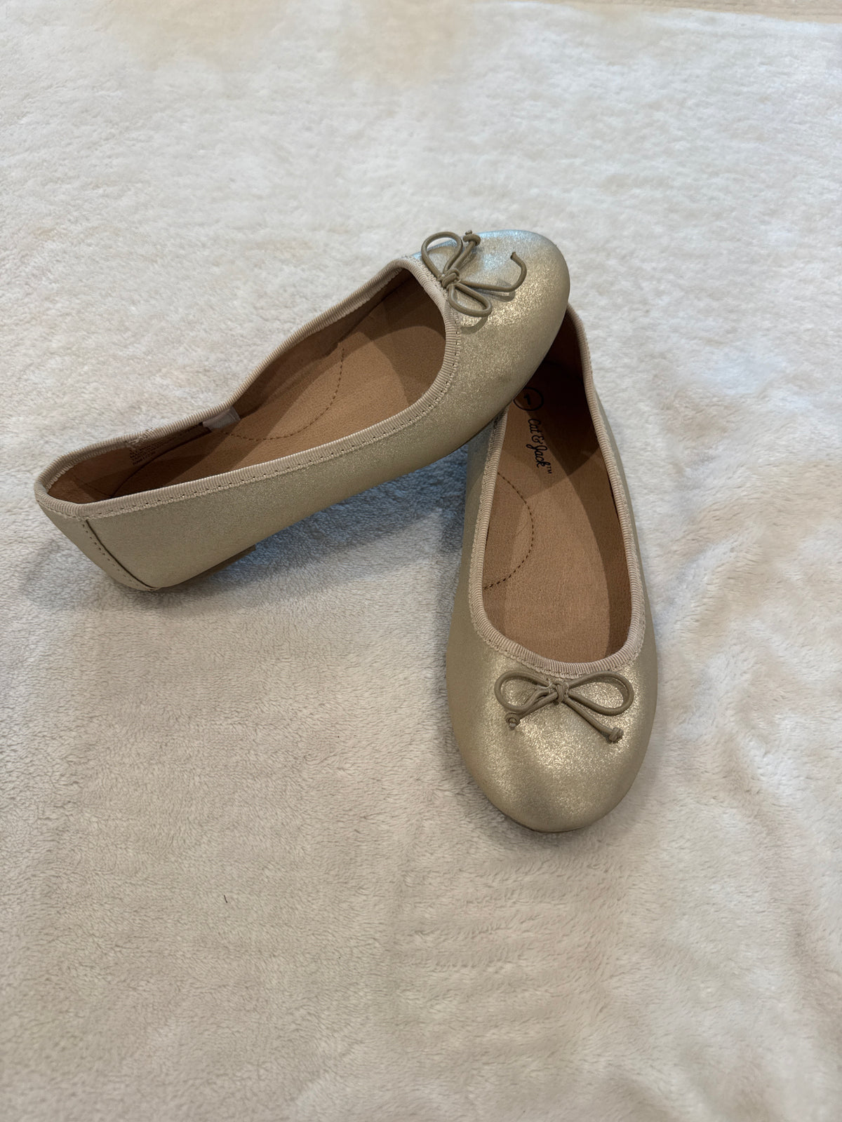 #81 Girls Shoe 1 cat and Jack gold ballet flat