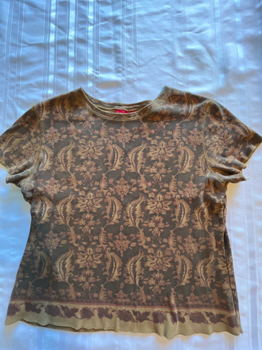 #57  Women’s large Gloria Vanderbilt tee VGUC