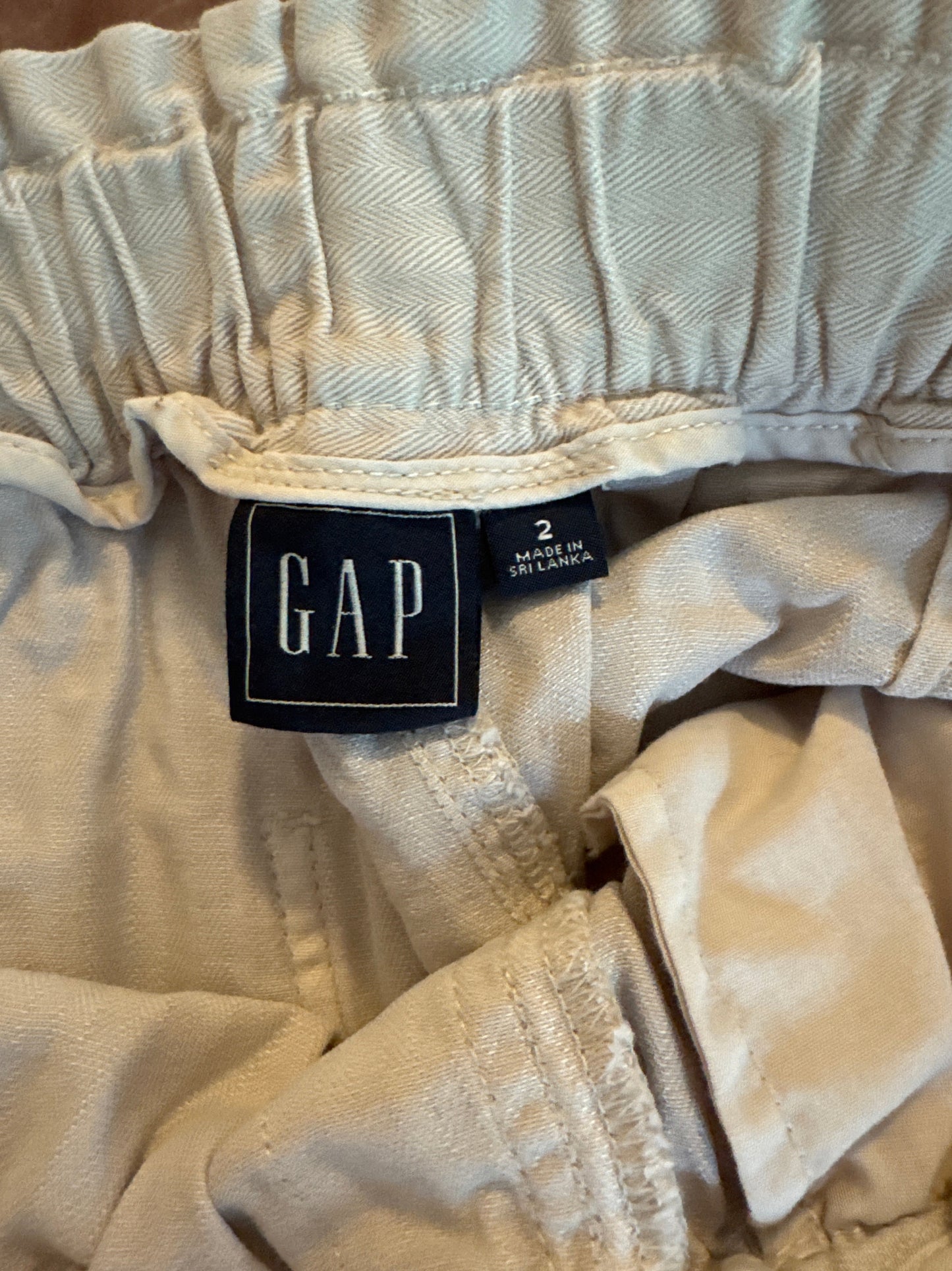 Seller #127 Gap paperbag pant women’s size 2