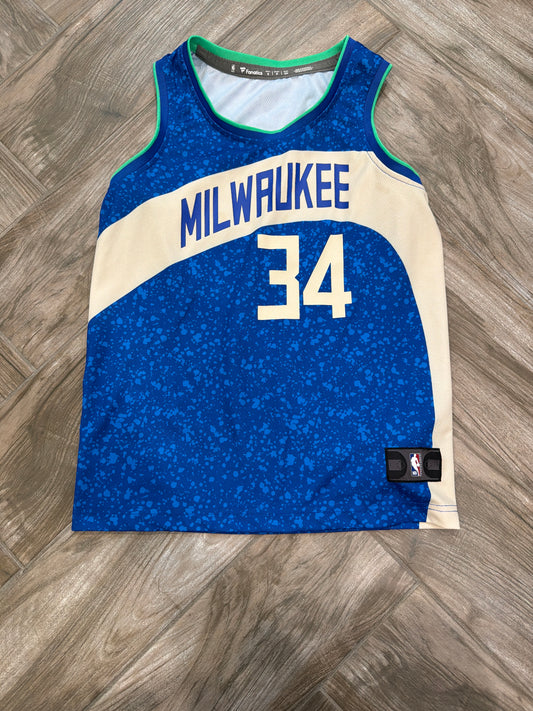 #198 Boys small Bucks Jersey
