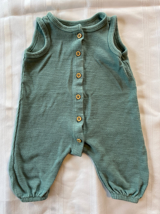 #29  0-3 mo Boys/girls romper EUC