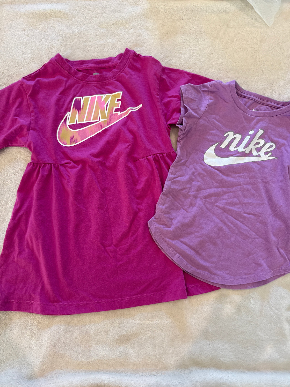 #81 Girls 4 Nike left us dress right is tshirt euc super cute with biker shorts!!