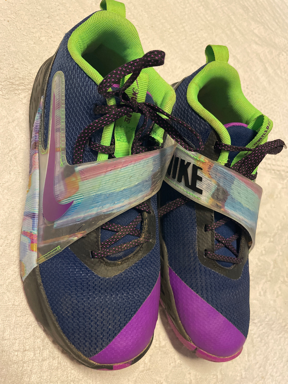 Seller #57 Boys Nike size 7y basketball shoes