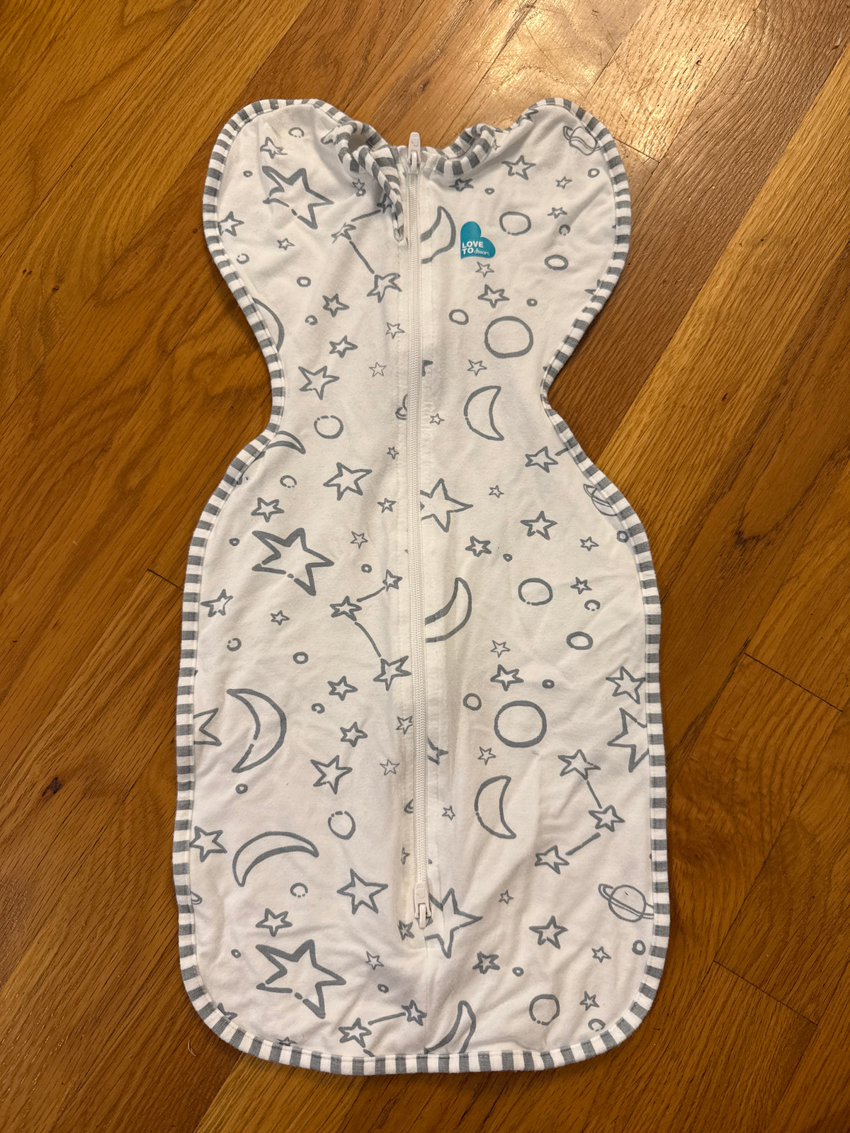 Seller #152 - Love to Dream newborn swaddle