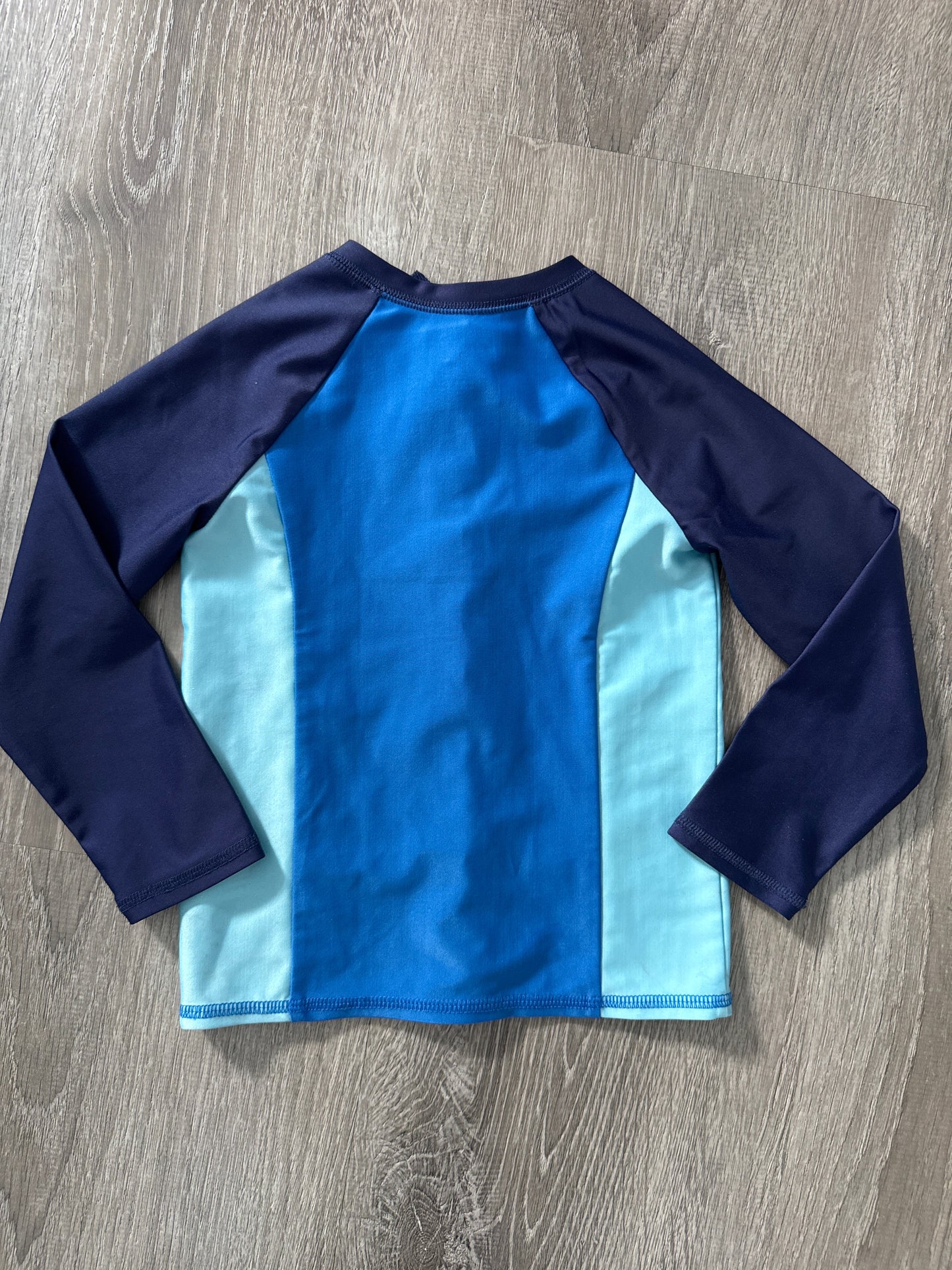 #149 Boys cat and jack 3T zip up rash guard