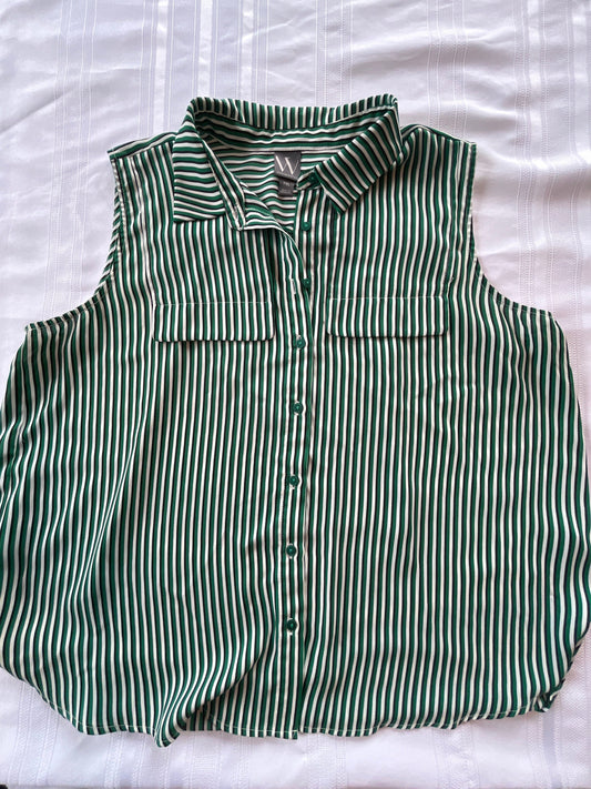 #57  Women’s PXL Worthington sleeveless shirt EUC  (green stripe) REDUCED
