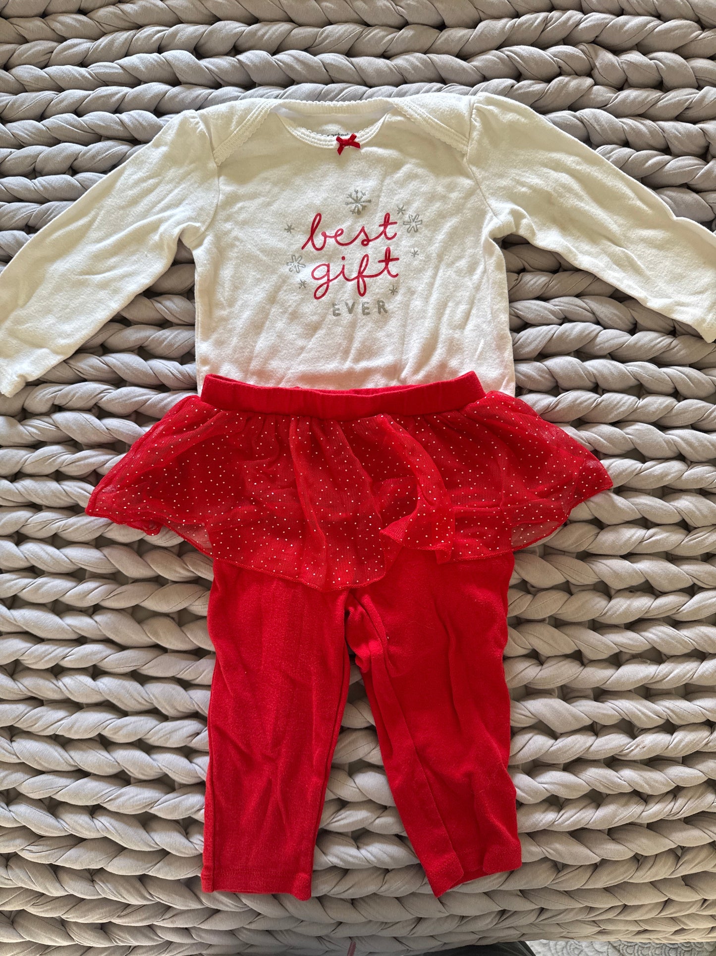 Seller #127 Carter’s Christmas onesie & tutu leggings Girls Size 12m