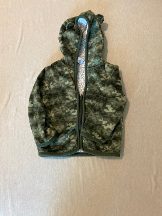Seller #86 *REDUCED* Camo fleece (24 month)