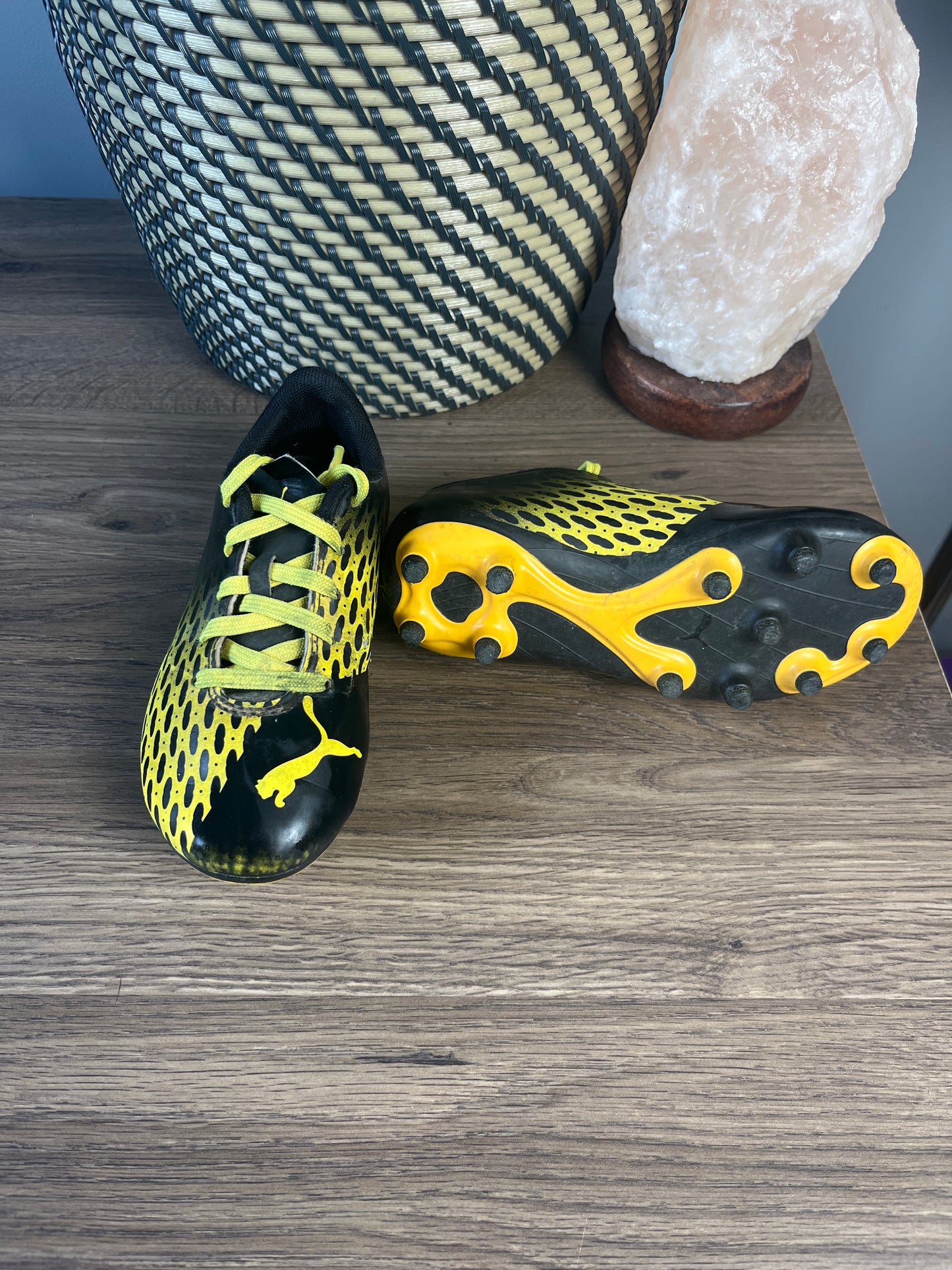 Seller #213 Size 11 Adidas Soccer Cleats VGUC