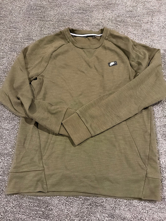 #133 Womens S Nike sweatshirt
