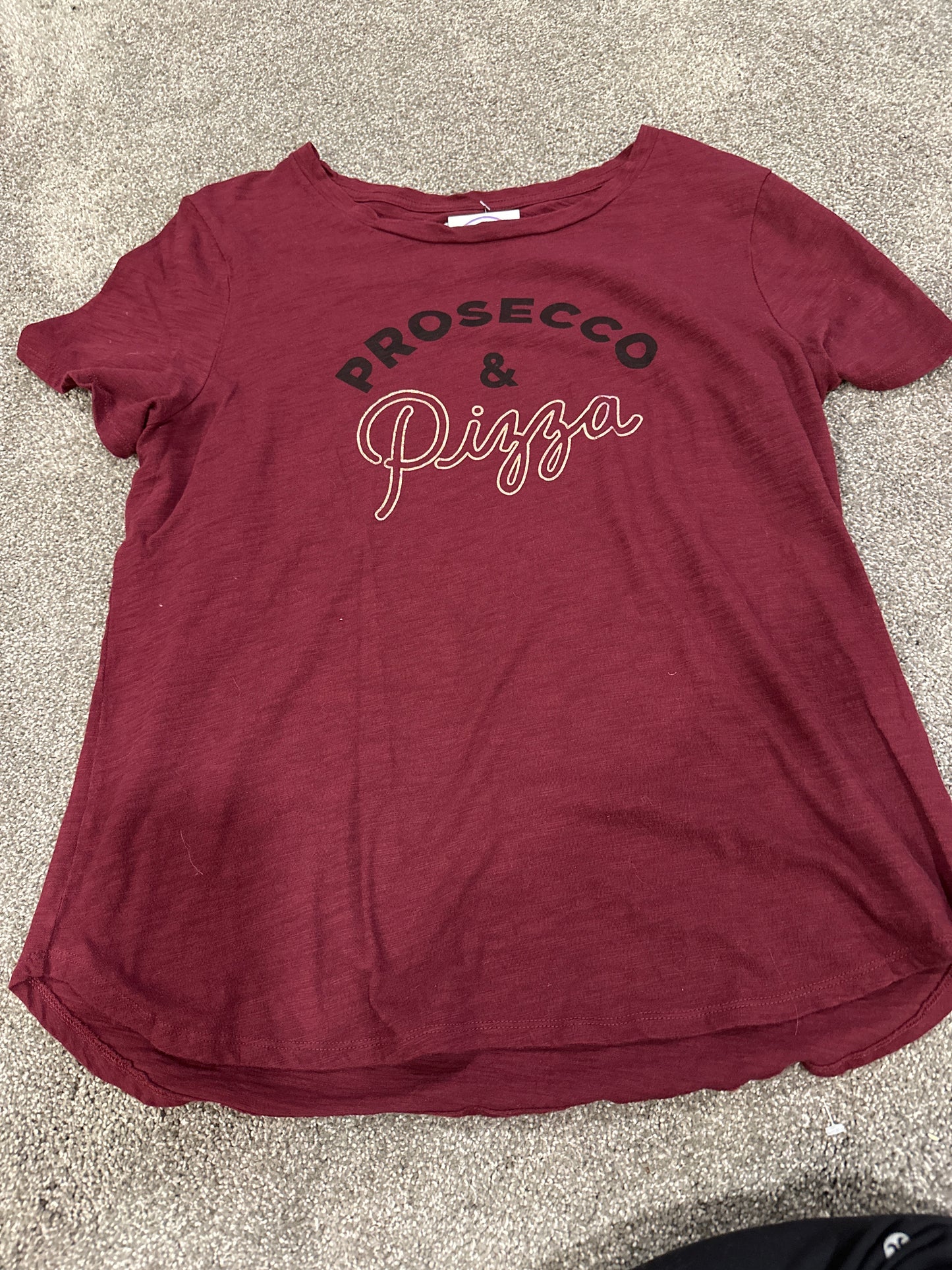 81A Women’s Old Navy Sz Large Tshirt