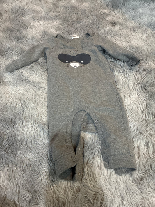 SCO46-Cat &Jack- long sleeve raccoon gender neutral body suit-6-9 months