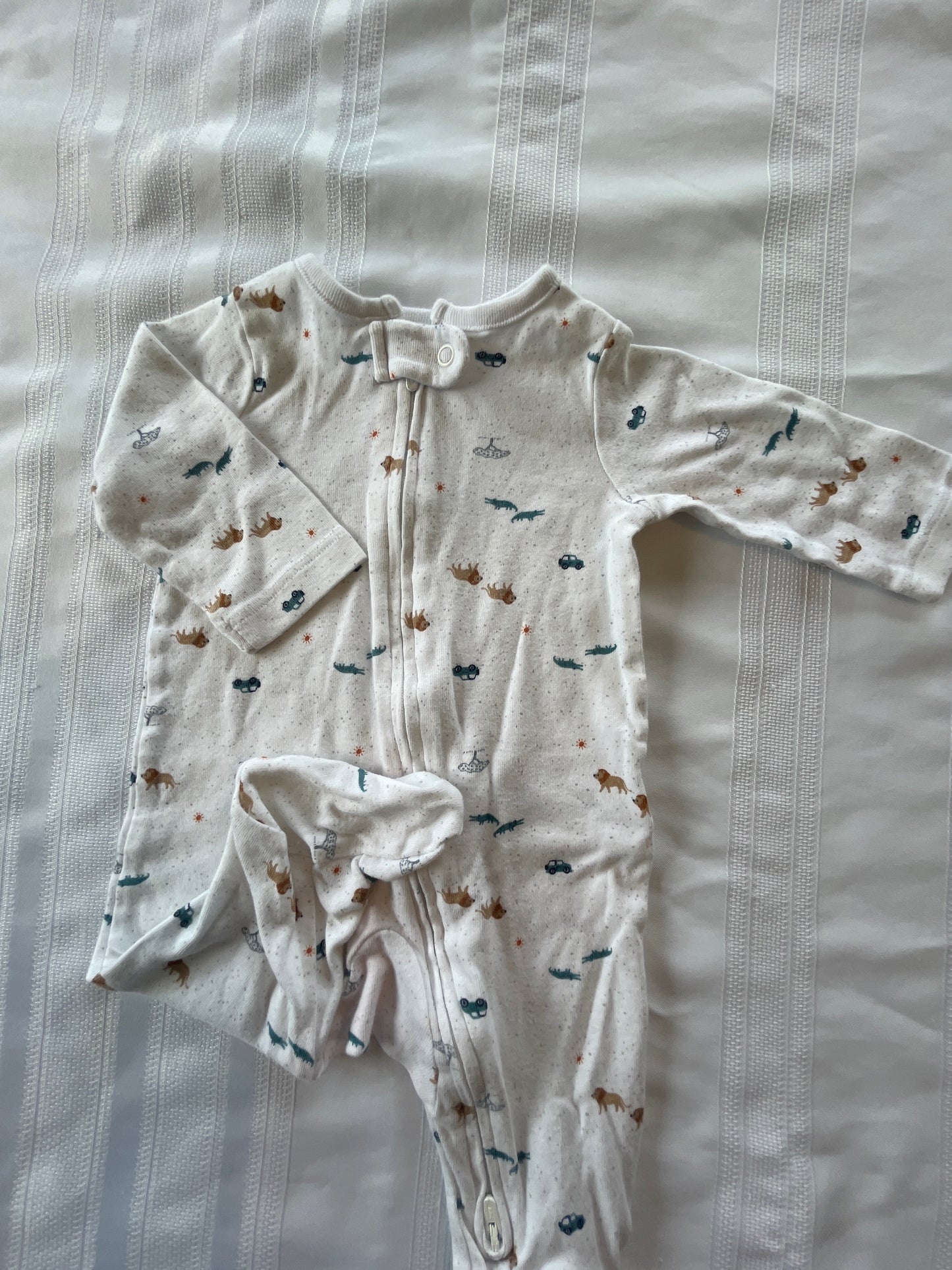 #57  Boys 0-3 footed romper EUC