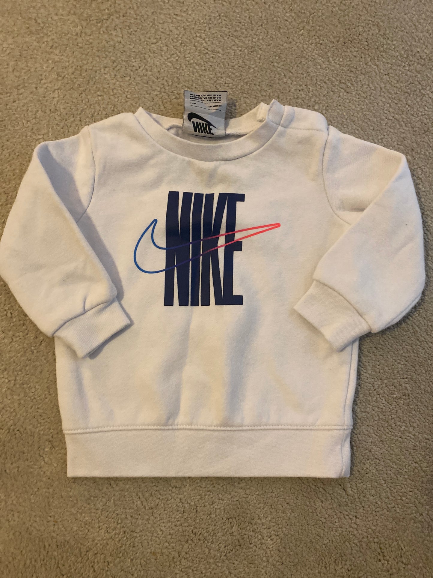 #36 Nike 12M Boy Sweatshirt and Sweatpants Set