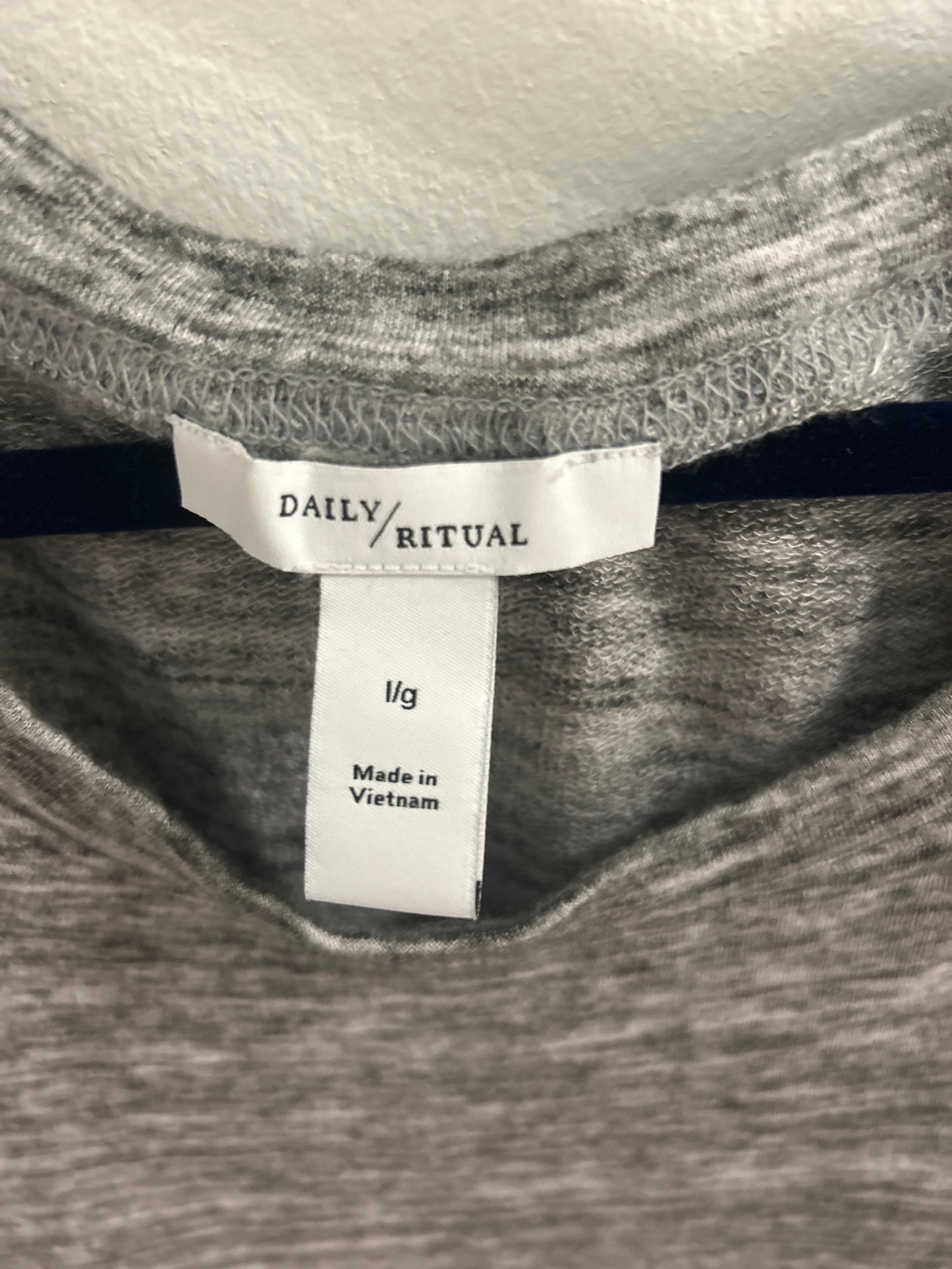 Seller #60 Women's Daily Ritual Top, Size L