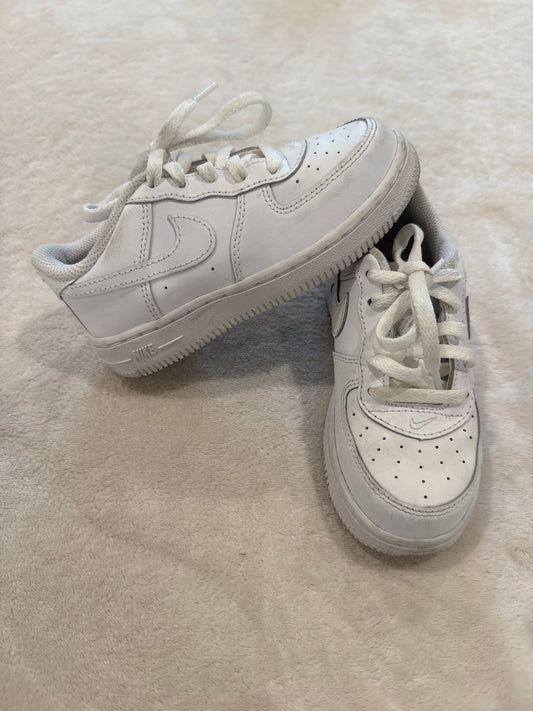 #81 Boys Shoe 9c Nike white shoes