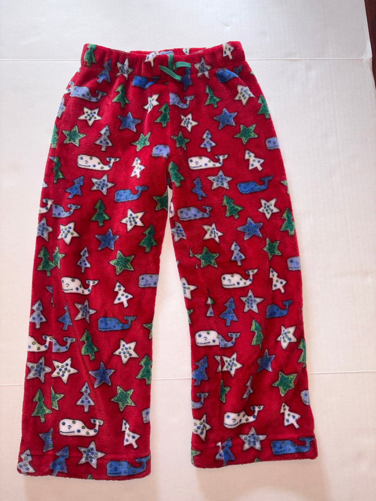 Seller 118 VGUC Boys/Unisex Vineyard vines hi pile fleece Christmas pj pant. Size 6. Thick and soft material