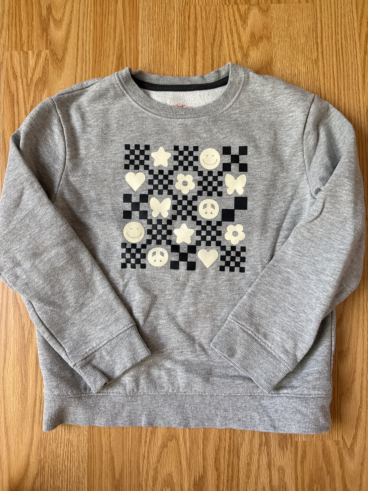 #87 Cat & Jack 6/7 girls grey crewneck sweatshirt