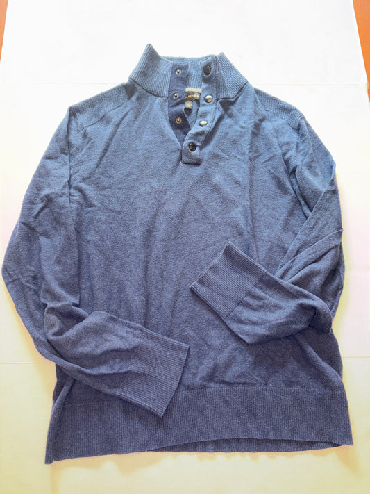 Seller 118 VGUC Men’s Banana Republic Navy sweater. Size Large (more of a slim fit/medium fit)