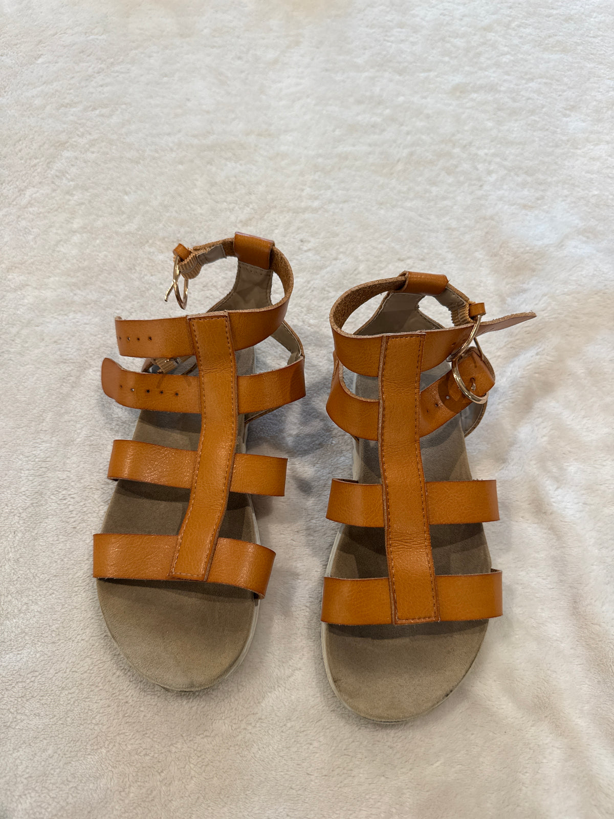 #81 Girls Shoe Size 13 cat and Jack brown fall sandal