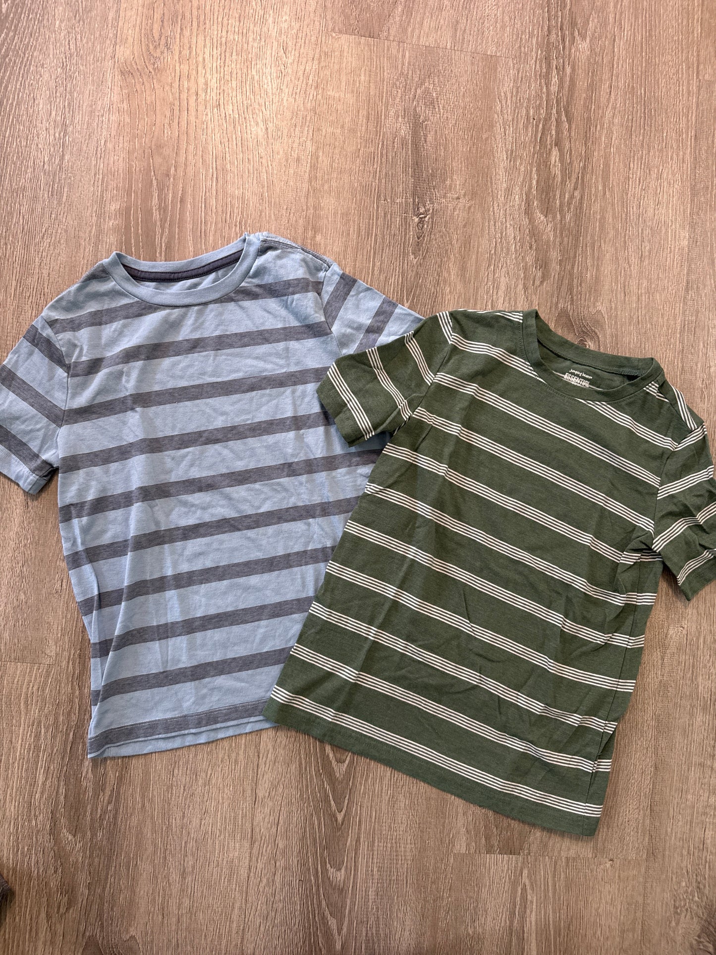 #149 reduced Boys Size 8 stripped T-shirts