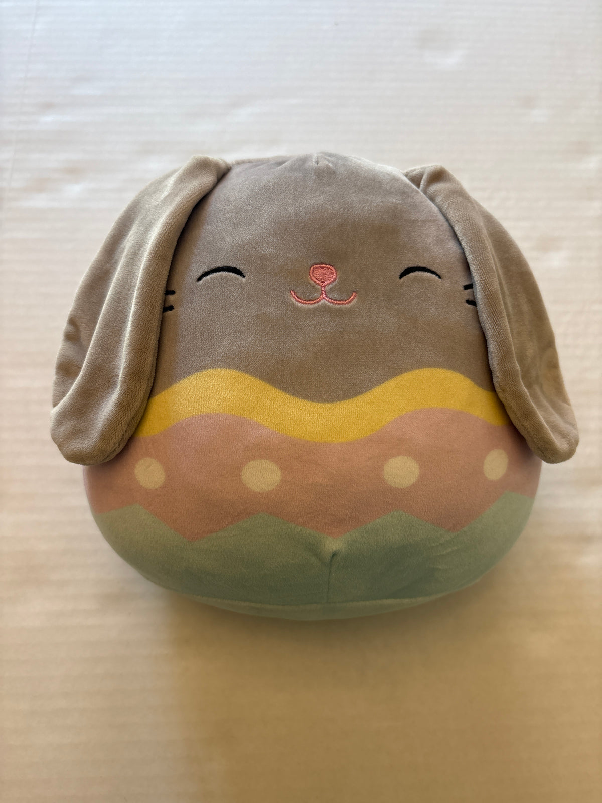 Seller 118 VGUC Easter egg Bunny Squishmallow