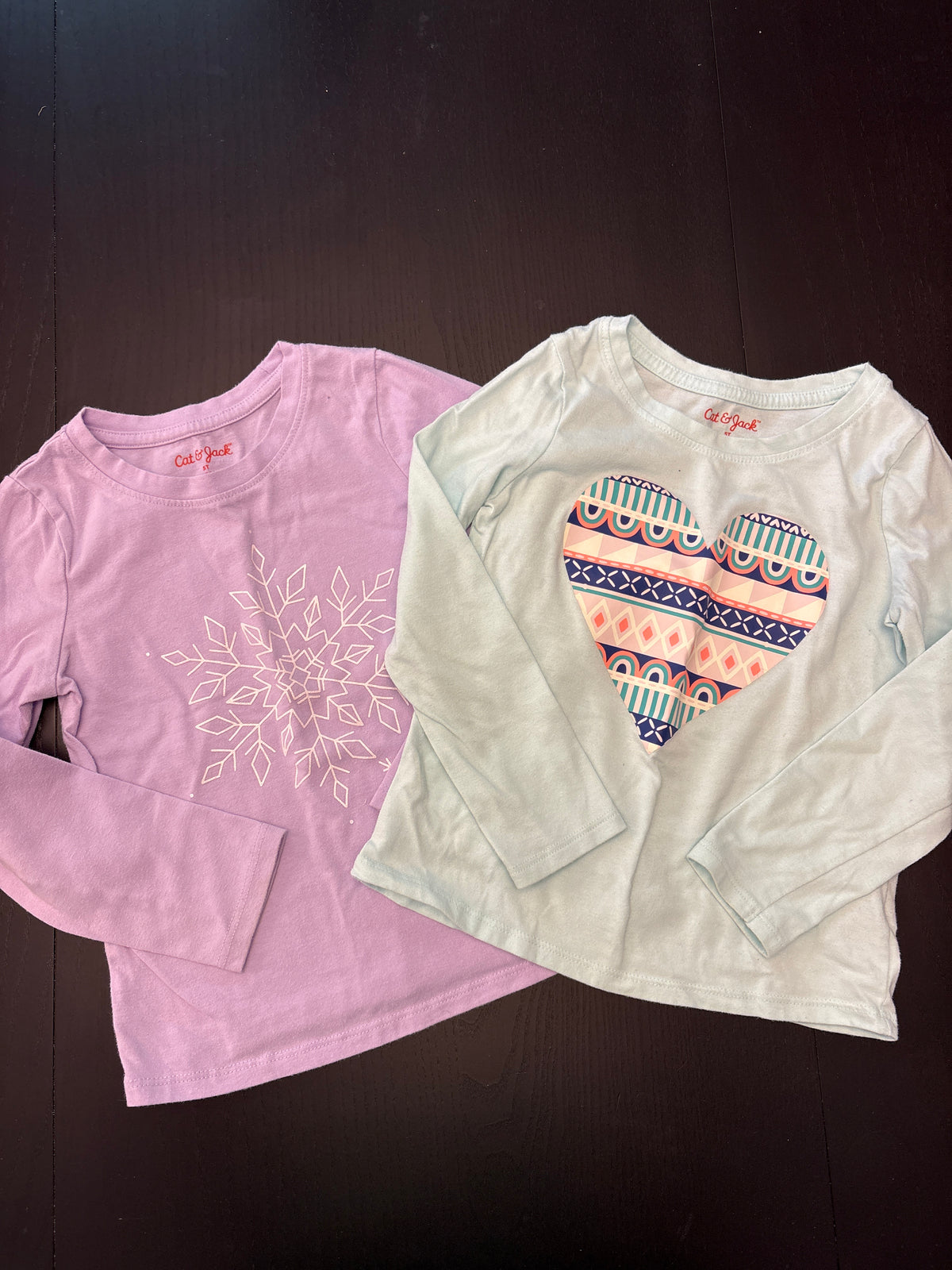 #166 girls Cat&Jack 5t long sleeved tees