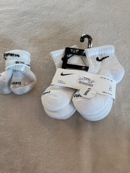 #81 Boys Nike socks 10c-3y (I say 10c-13 imo)- wore one pair before realizing too small 5 new 1 worn thicker