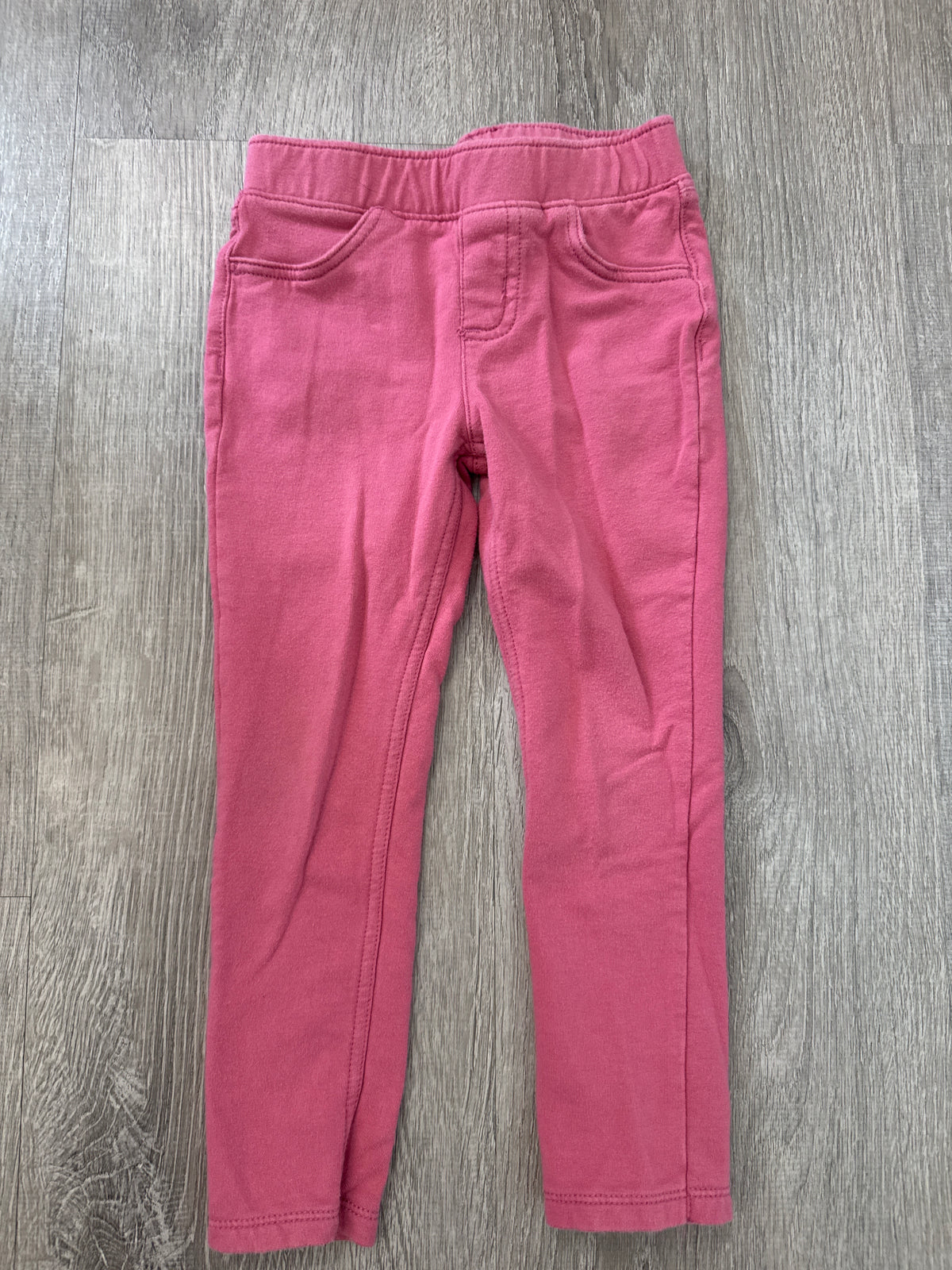 #149 Girls jumping beans 4T jeggings