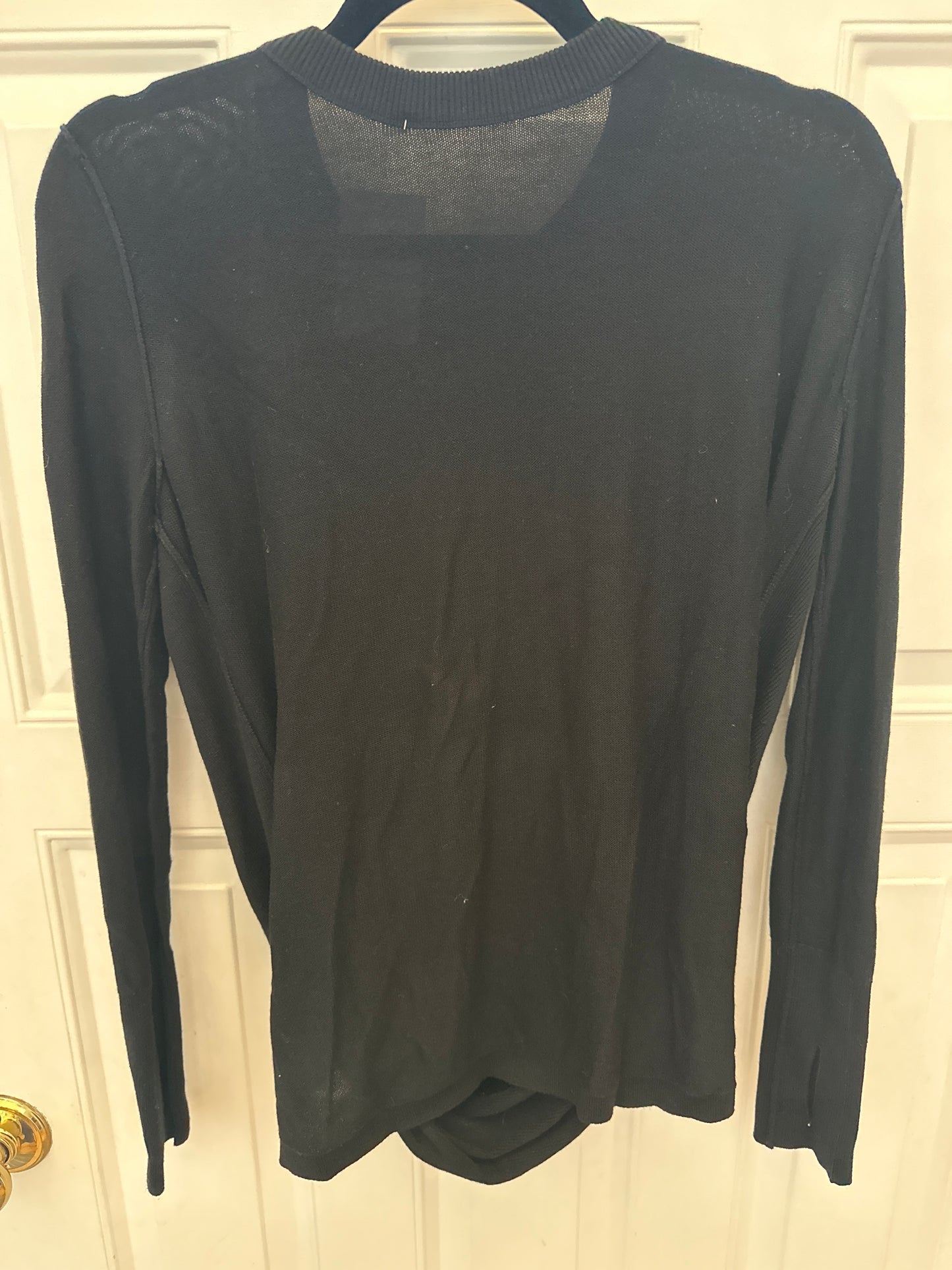 #81A Lululemon Sz 4 (No size dot) Black Knot Open Back Sweater