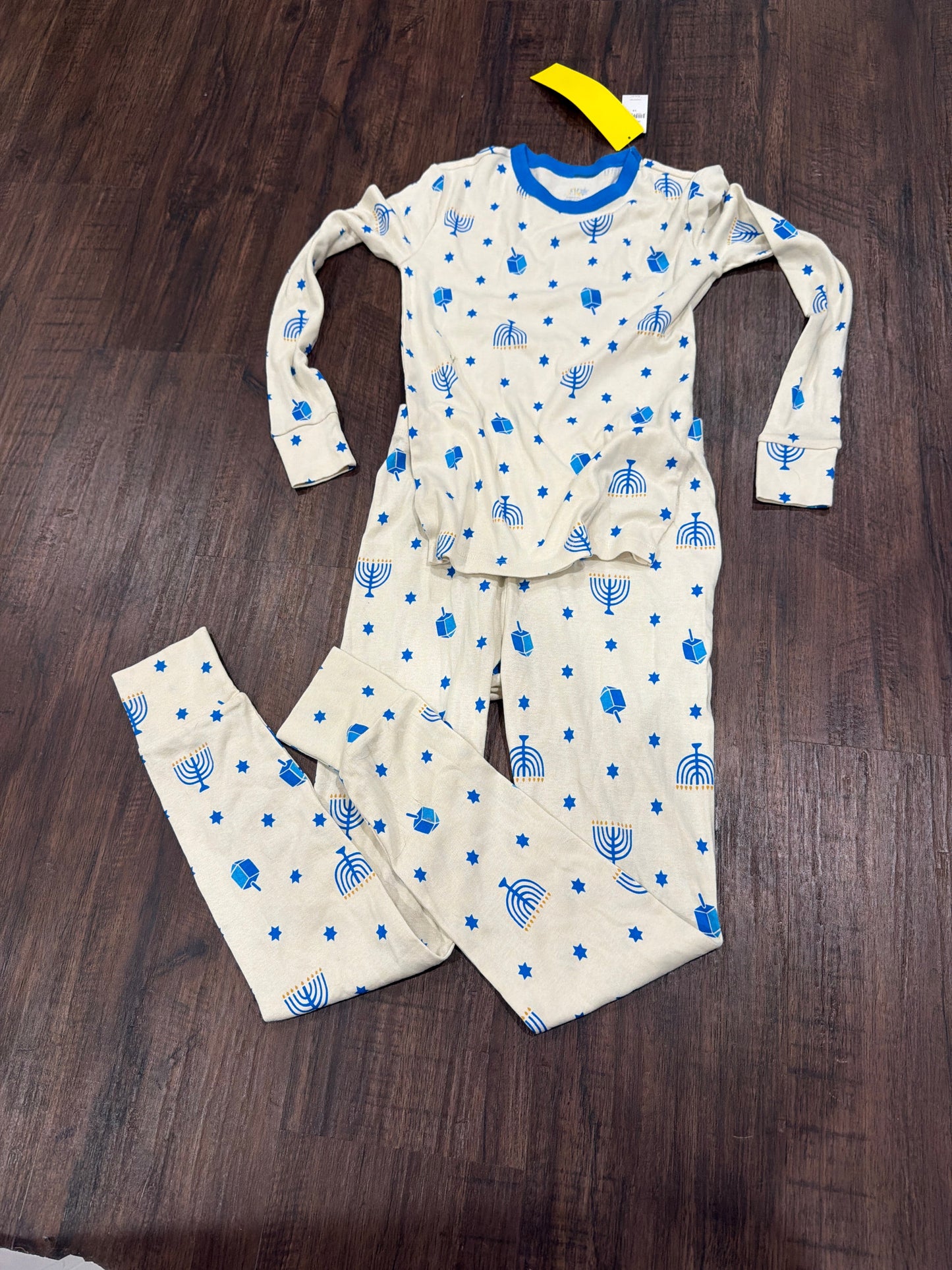 #107 gender neutral size 12 Gap organic Hanukkah pajama set